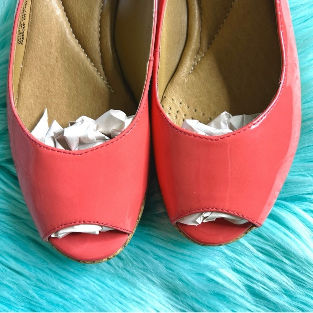 Clarks Artisan Patent LEATHER Coral Slingback Open Toe Wedge Sandals Women’s 5 - Picture 3 of 12